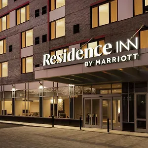 By Marriott Jfk Airport ניו יורק