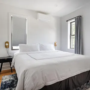 Apartment Modern Three Bedroom Brooklyn Condo-hotel, New York