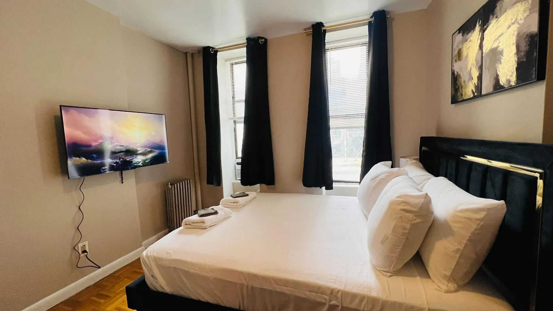 Hudson New York Apartment